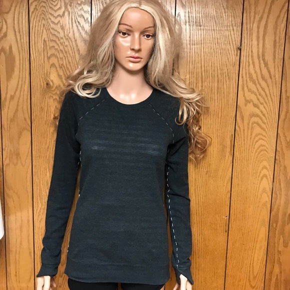 Lululemon Open your Heart long Sleeve II - Reversible black & White Size none - Picture 3 of 13